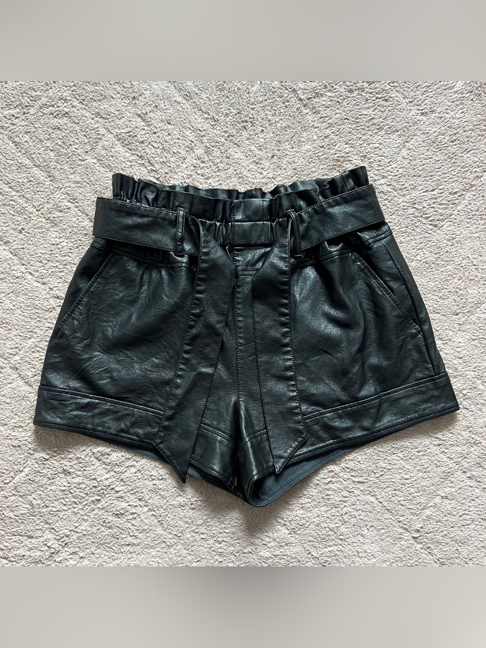 BDG Urban Outfitters Faux Leather High Rise Paperbag Shorts Biker Moto Goth Sz M